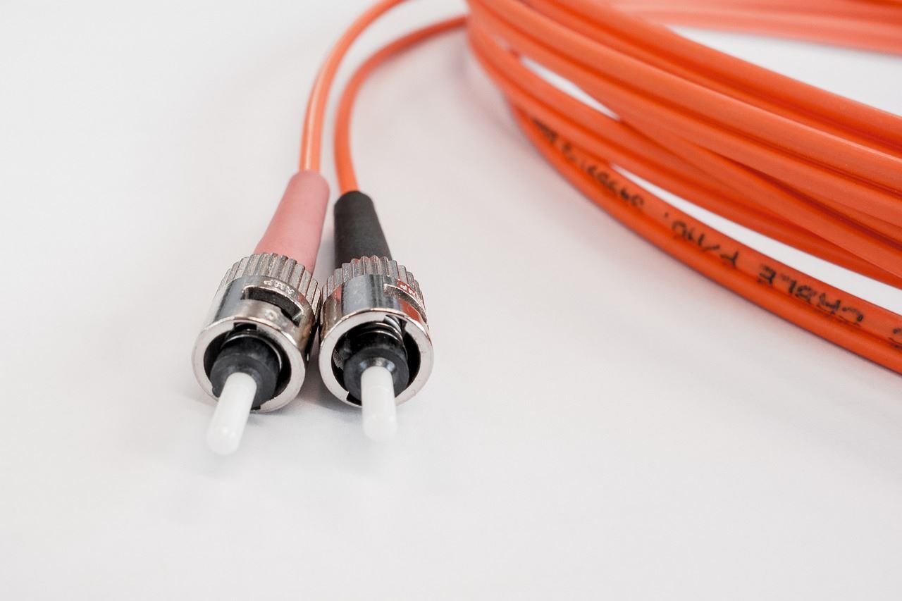 fiber-optic-cable-502894_1280